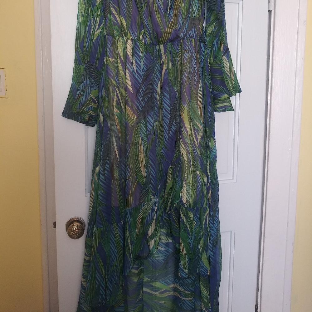Dress - Picture 4 of 7